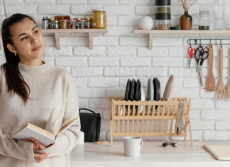 How to Organize a Small Kitchen How to Organize a Small Kitchen