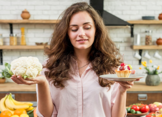 How to Manage PCOS Naturally with Diet and Lifestyle How to Manage PCOS Naturally with Diet and Lifestyle