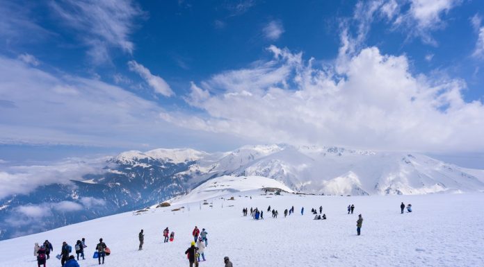 Discover the Enchanting Beauty of Kashmir with Exclusive Tour Packages Kashmir tour package