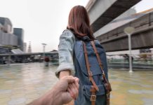 Are Call Girls in Gomti Nagar Really What People Think They Are? Call Girls in gomti nagar