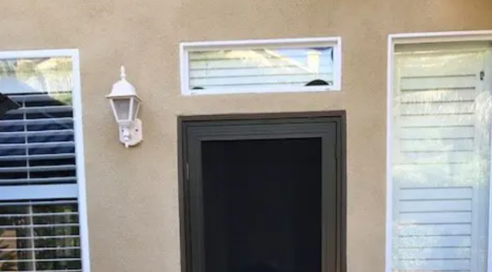 Achieving Flawless Security and Open-Air Comfort for Your Entryways Custom Hinged Screen Door Installation